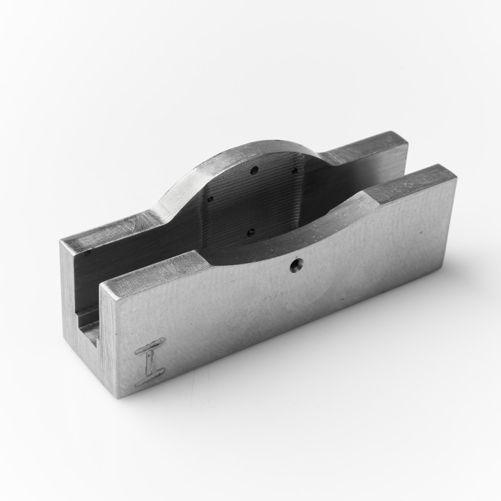 Hole drilling guide EXCLUSIVE