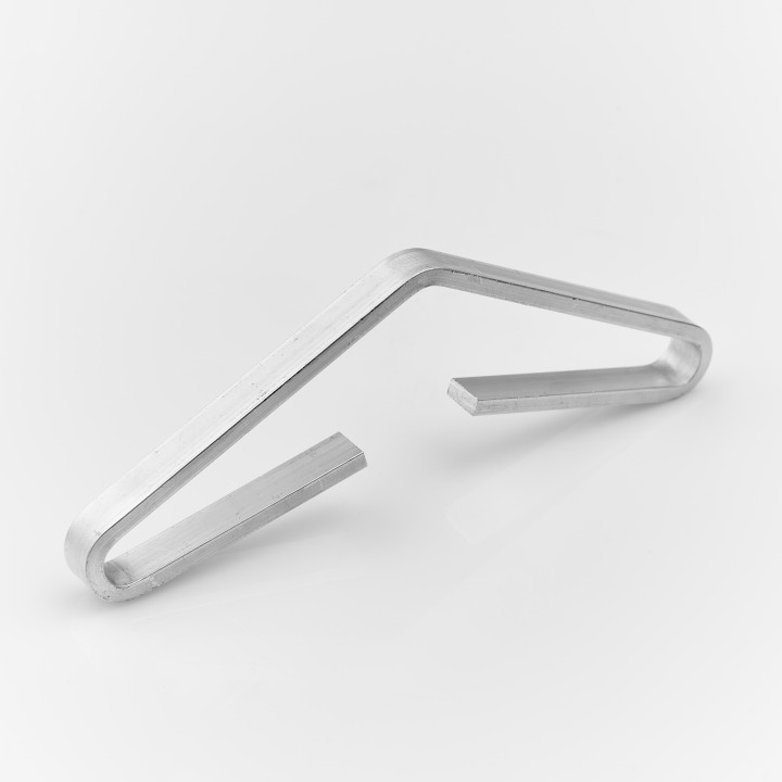 Movable internal corner for arch shape doors