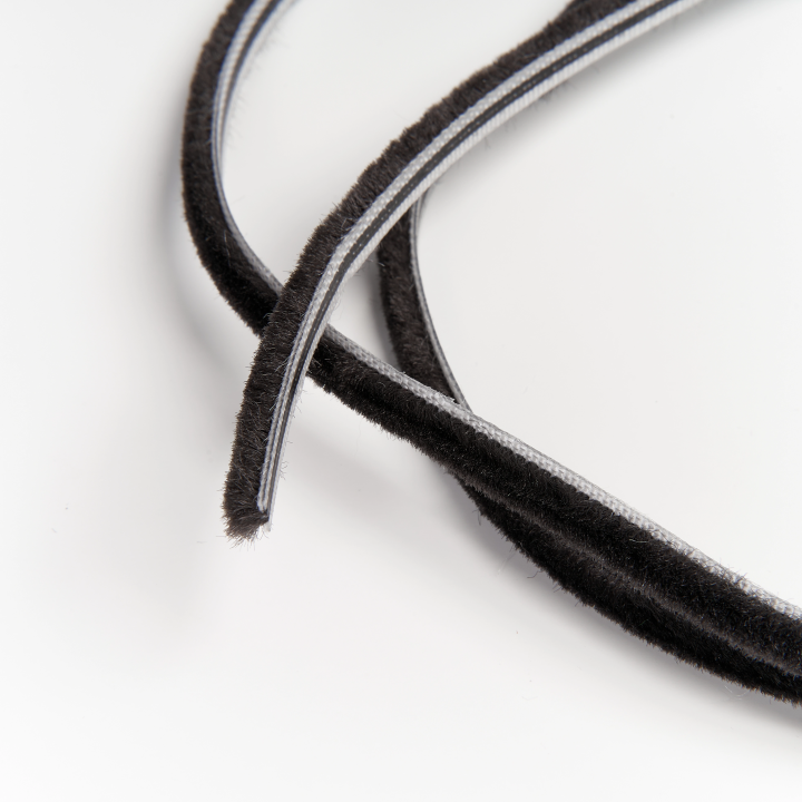 Uszczelka szczotkowa (5mm) Czarna